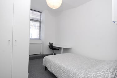 3 bed flat, Ebrington Street, Flat 2, City Centre, Plymouth, PL49AA - Image 5